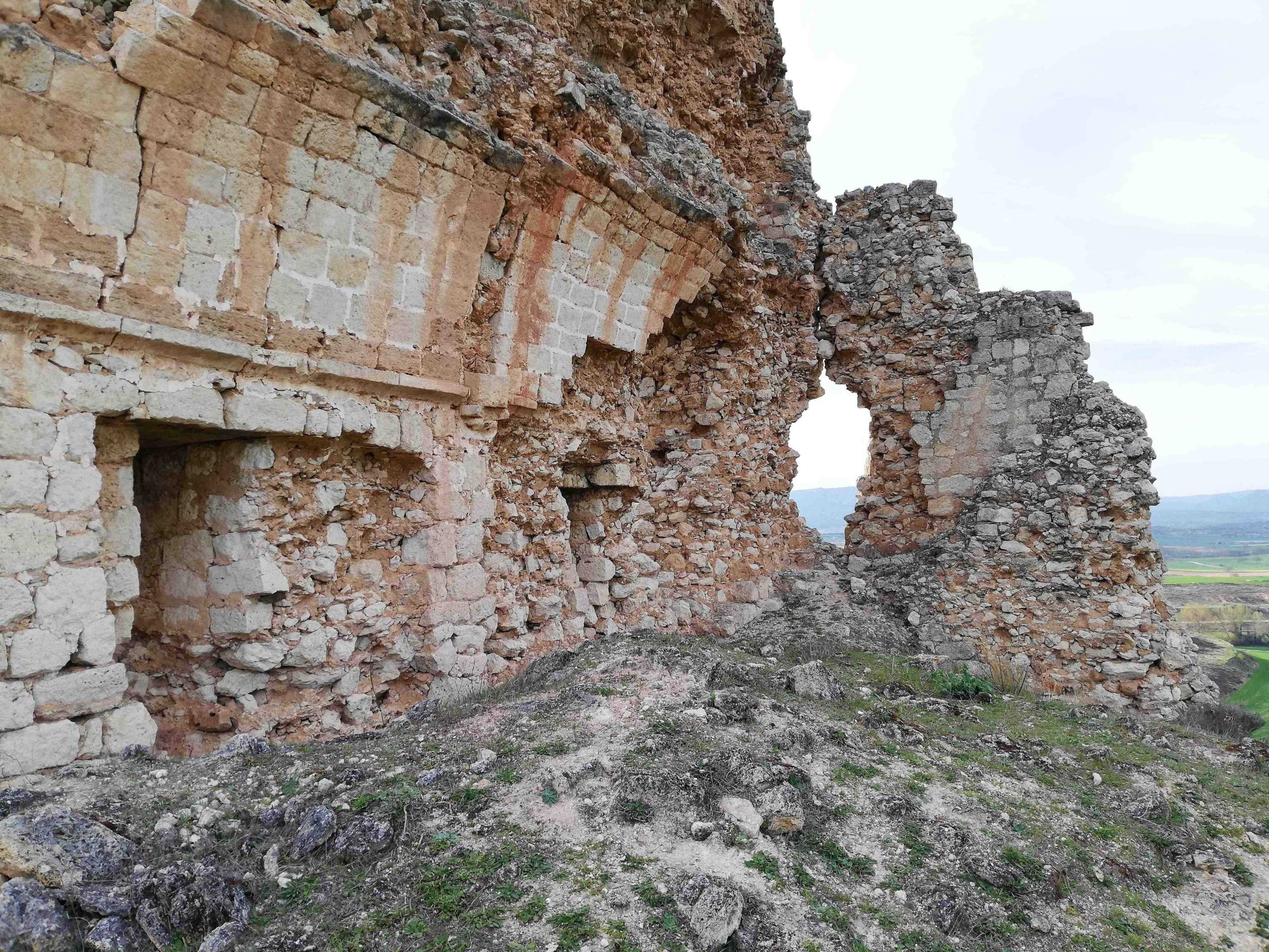 Ruinas del castillo de Rojas