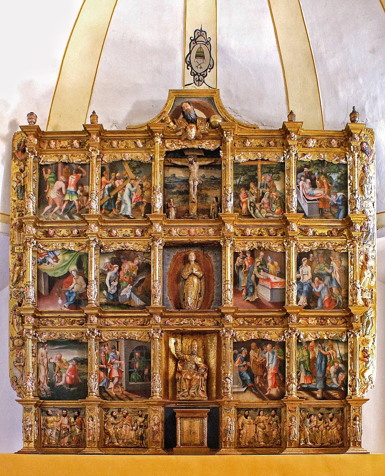 Retablo de la iglesia Vallecillo (León). Incluida en el programa dentro de la ruta temática 'Retablos platerescos'